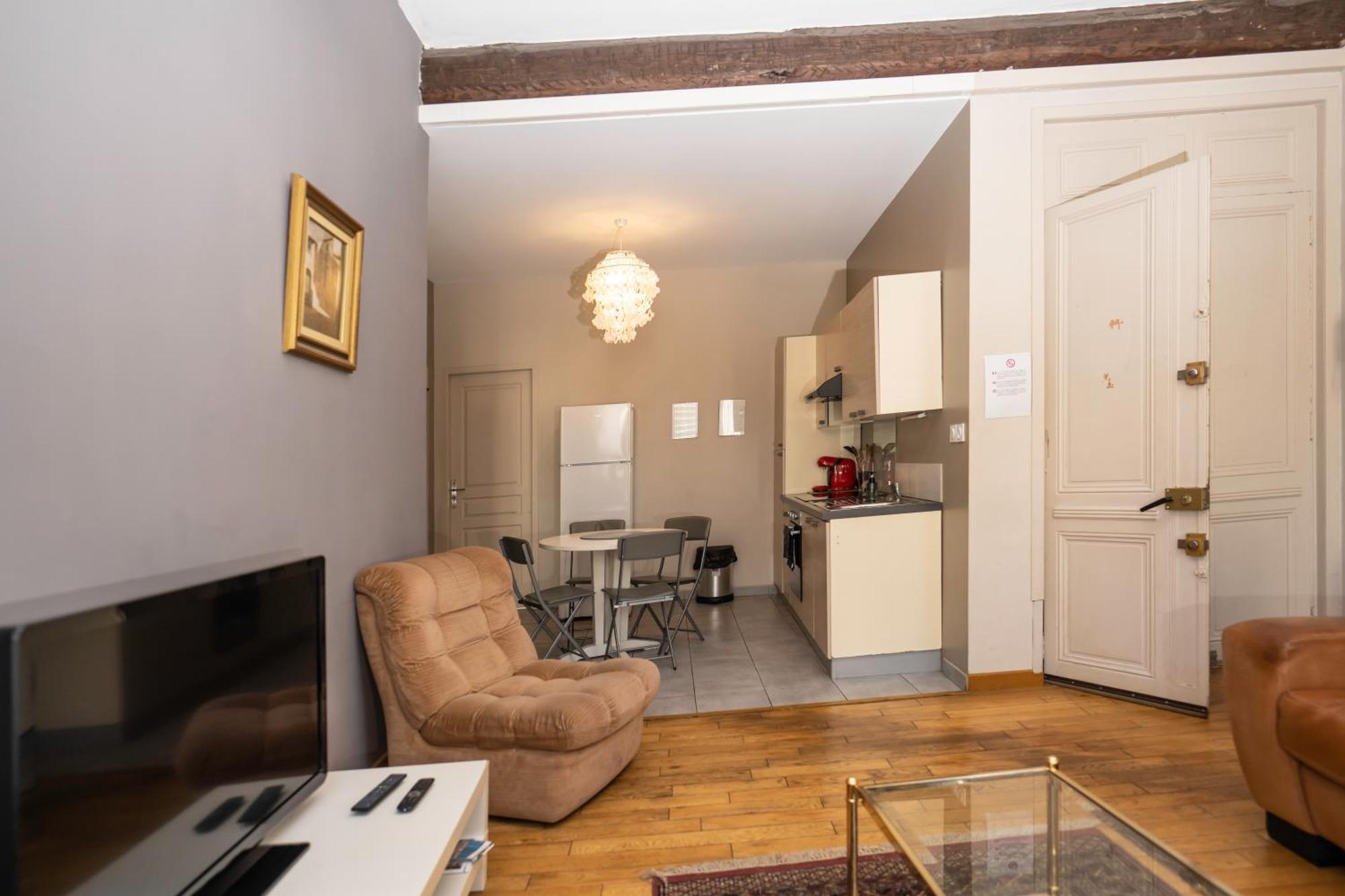 "Air D'Antan"-Meuble De Tourisme 3 Etoiles -Residence "Les Logis De Beziers"-Garage Optionnel-Coeur De Ville-Plages A 16Km ! ภายนอก รูปภาพ